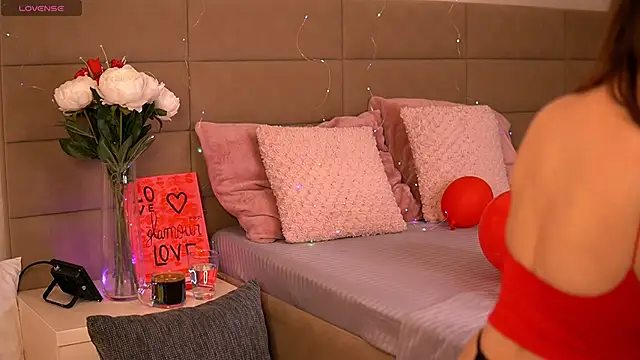 KyraCase online show from 02-20-26, 06:54