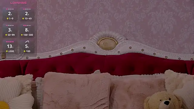 Snapshot of AngeliqueSkye chatting on 09-20-25, 03:00 AngeliqueSkye online show from 09-20-25, 03:00