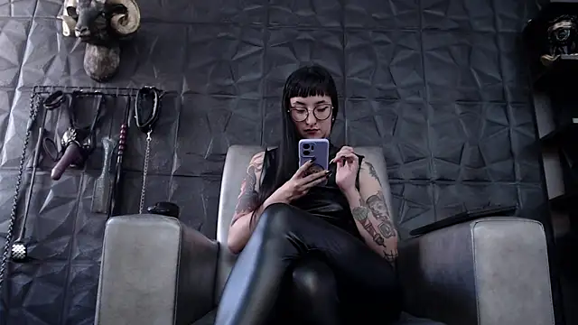 Agata Darkness online show from 02-09-26, 09:13