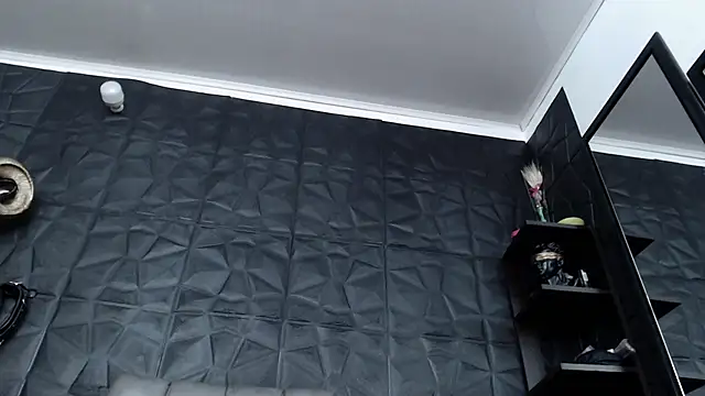 Agata Darkness online show from 01-15-26, 01:31