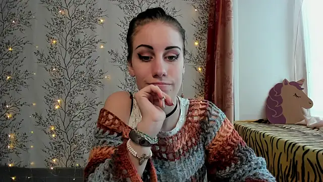 Mary0Lou online show from 01-28-25, 06:05