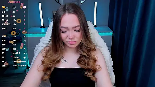 Snapshot of Evia_r0se chatting on 02-13-26, 10:26 Evia r0se online show from 02-13-26, 10:26