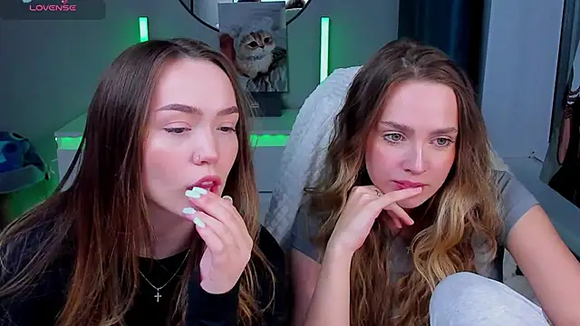 Snapshot of Evia_r0se chatting on 03-07-26, 07:52 Evia r0se online show from 03-07-26, 07:52