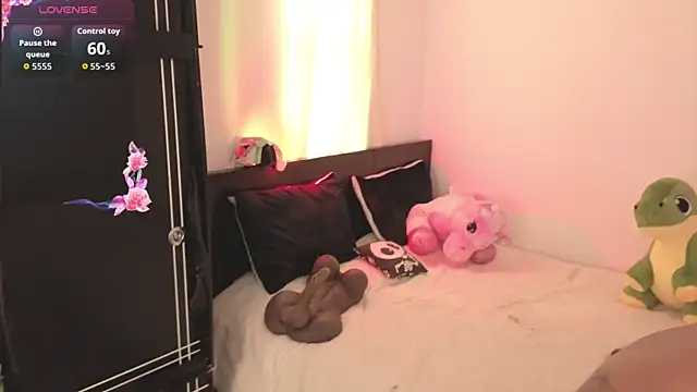 amy nicolee online show from 10-23-25, 08:51