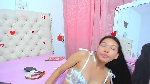 Snapshot of Kim_Eli chatting on 02-14-25, 08:05 Kim Eli online show from 02-14-25, 08:05