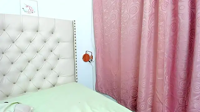 Snapshot of Kim_Eli chatting on 01-30-25, 02:16 Kim Eli online show from 01-30-25, 02:16