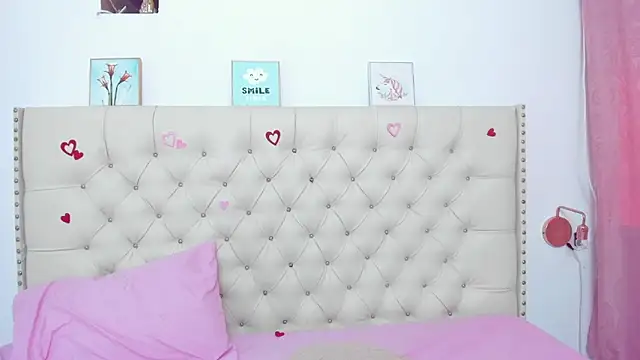 Snapshot of Kim_Eli chatting on 03-10-25, 07:29 Kim Eli online show from 03-10-25, 07:29