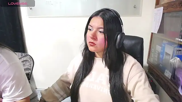 Snapshot of Catherine_summer1 chatting on 02-11-25, 12:38 Catherine summer1 online show from 02-11-25, 12:38