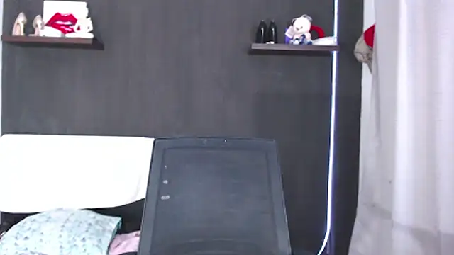 SusanLeroy online show from 04-05-26, 09:27