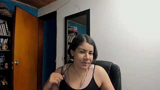 peanut tangerine online show from 01-12-26, 12:06