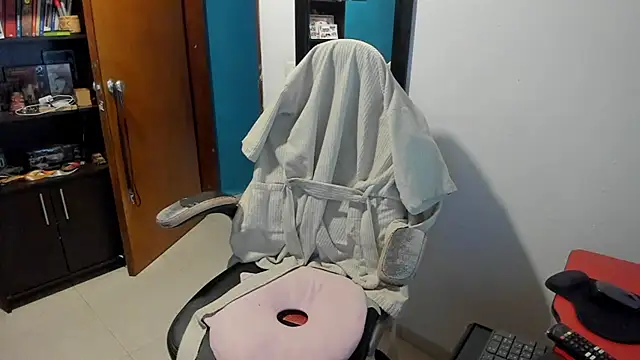 peanut tangerine online show from 11-24-25, 11:05