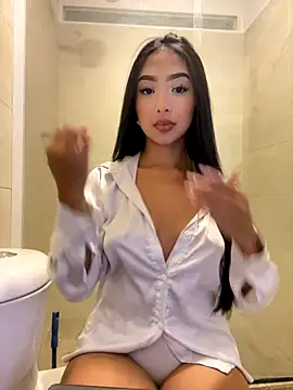 SOPHIACANDY19  online show from 09-23-25, 11:45