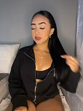 SOPHIACANDY19  online show from 03-05-25, 12:05