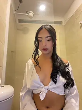 SOPHIACANDY19  online show from 10-16-25, 11:24