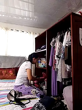 Samantha Sullivan  online show from 09-12-25, 12:16