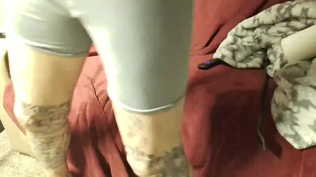 overaveragefreak4you online show from 12-14-25, 09:59