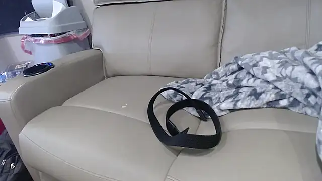 overaveragefreak4you online show from 02-05-26, 10:05