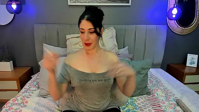 Snapshot of Vero_wayne chatting on 10-14-25, 05:02 Vero wayne online show from 10-14-25, 05:02