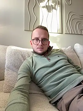 Snapshot of thehornyguy97 chatting on 12-19-25, 12:07 thehornyguy97 online show from 12-19-25, 12:07