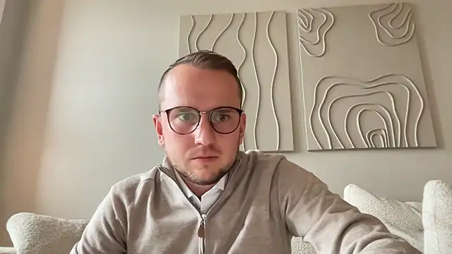 Snapshot of thehornyguy97 chatting on 11-10-25, 11:48 thehornyguy97 online show from 11-10-25, 11:48