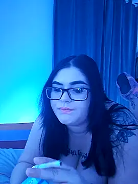 Snapshot of alexaandreea99 chatting on 02-12-25, 10:15 alexaandreea99 online show from 02-12-25, 10:15