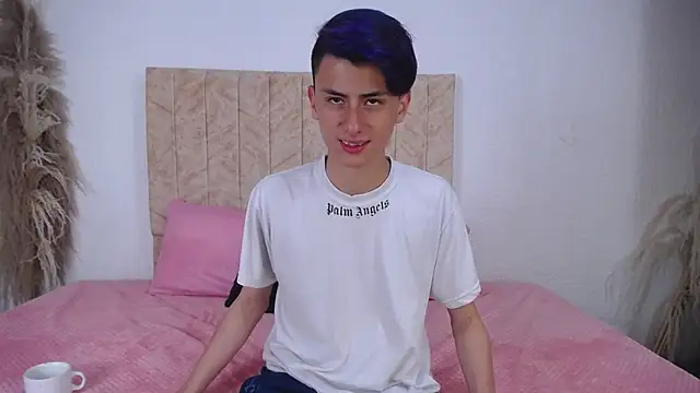 Snapshot of Alann_sr chatting on 02-02-25, 05:21 Alann sr online show from 02-02-25, 05:21