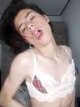 Snapshot of Alann_sr chatting on 11-14-25, 01:26 Alann sr online show from 11-14-25, 01:26