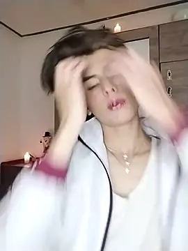 Snapshot of Alann_sr chatting on 11-19-25, 02:55 Alann sr online show from 11-19-25, 02:55