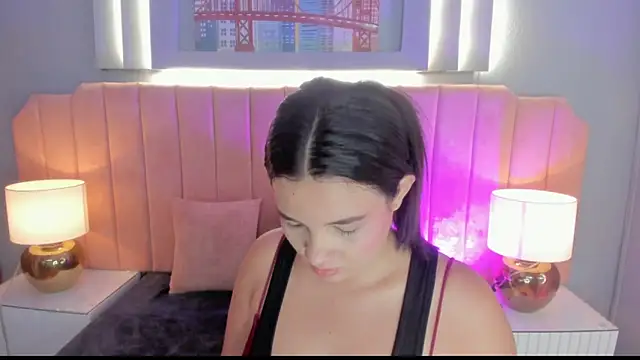 Snapshot of alys_baker chatting on 09-18-25, 03:20 alys baker online show from 09-18-25, 03:20