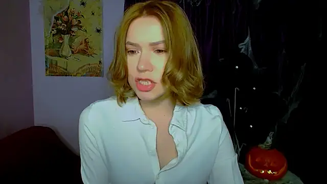 Snapshot of TaylorBre chatting on 11-02-25, 06:29 TaylorBre online show from 11-02-25, 06:29