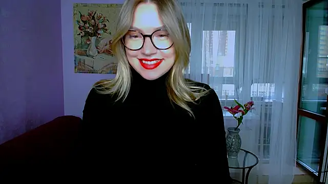 Snapshot of TaylorBre chatting on 09-23-25, 05:25 TaylorBre online show from 09-23-25, 05:25