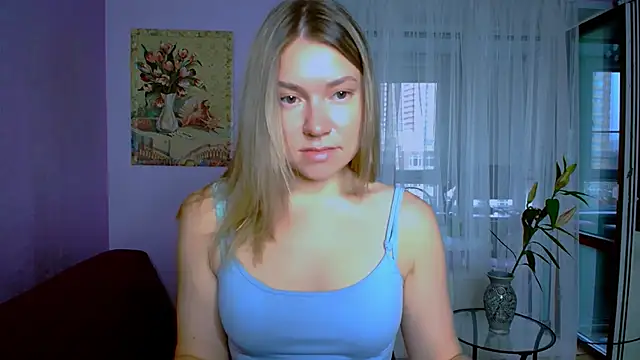 Snapshot of TaylorBre chatting on 09-20-25, 05:23 TaylorBre online show from 09-20-25, 05:23