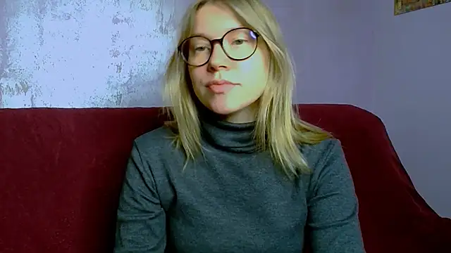 Snapshot of TaylorBre chatting on 10-11-25, 06:36 TaylorBre online show from 10-11-25, 06:36