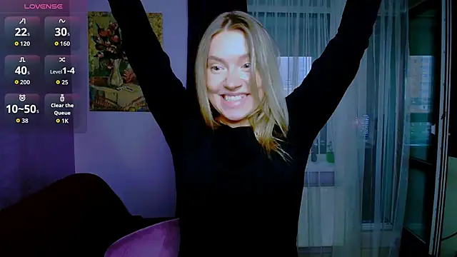 Snapshot of TaylorBre chatting on 10-04-25, 06:15 TaylorBre online show from 10-04-25, 06:15