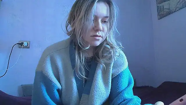 Snapshot of TaylorBre chatting on 03-05-25, 11:28 TaylorBre online show from 03-05-25, 11:28