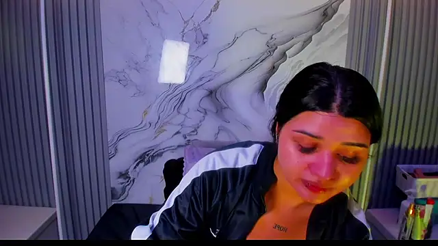 Snapshot of venusowen_ chatting on 03-04-26, 02:03 venusowen online show from 03-04-26, 02:03