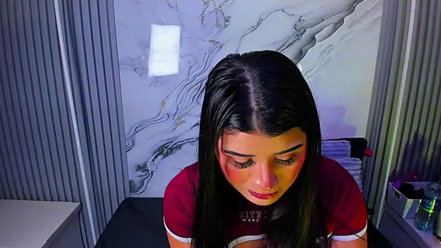 Snapshot of venusowen_ chatting on 04-13-26, 01:26 venusowen online show from 04-13-26, 01:26