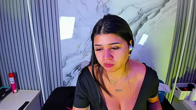 venusowen  online show from 06-19-26, 01:39