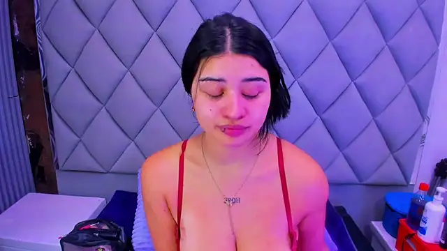 venusowen  online show from 11-10-25, 01:49