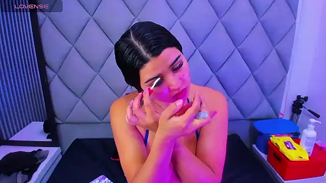 venusowen  online show from 01-10-26, 01:50