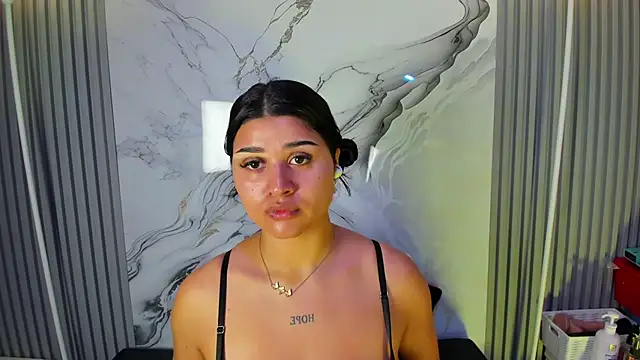 venusowen  online show from 07-04-26, 03:16