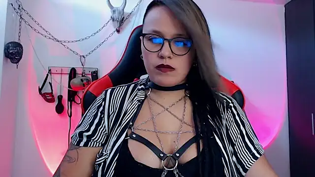 LilithSharon online show from 09-28-25, 04:14