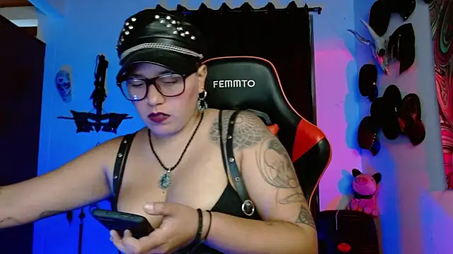 LilithSharon online show from 01-09-26, 04:47