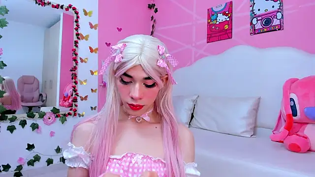 Snapshot of DaripQueen chatting on 03-18-25, 01:44 DaripQueen online show from 03-18-25, 01:44