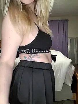 Snapshot of RoxyRen chatting on 02-23-25, 07:55 RoxyRen online show from 02-23-25, 07:55