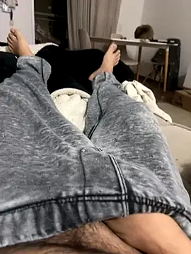 Snapshot of bomvivant2 chatting on 11-22-25, 01:59 bomvivant2 online show from 11-22-25, 01:59