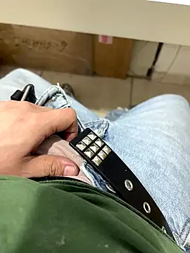 Snapshot of bomvivant2 chatting on 11-18-25, 09:18 bomvivant2 online show from 11-18-25, 09:18