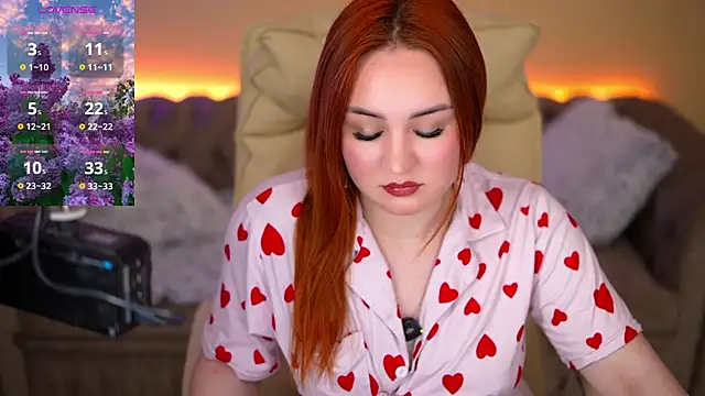 LovelyBell online show from 05-25-26, 06:23