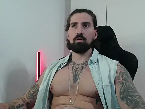 MateoHunk online show from 10-06-25, 01:45