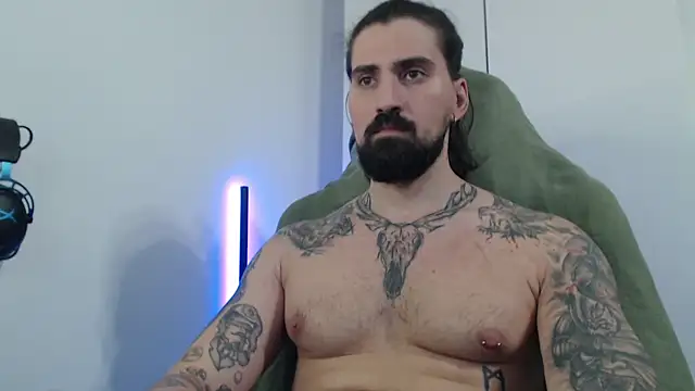 MateoHunk online show from 10-29-25, 04:39